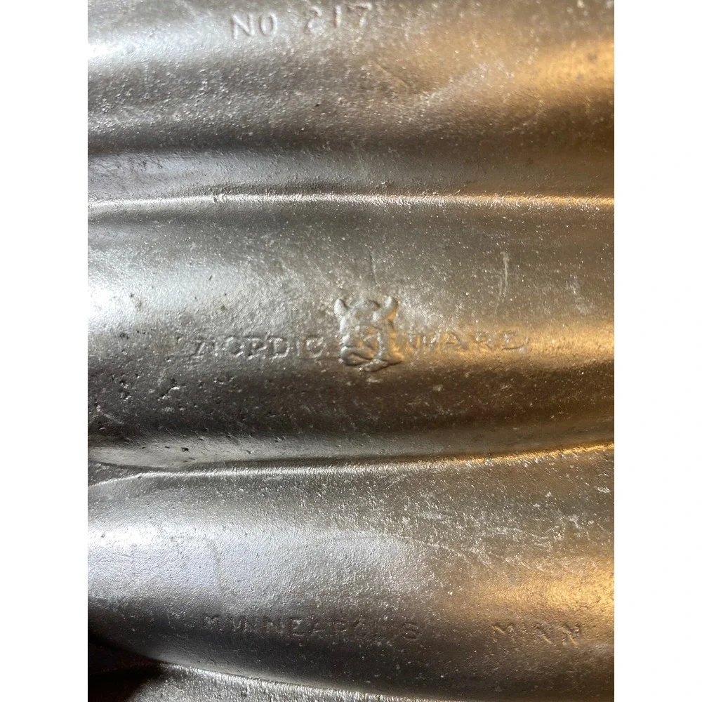 NordicWare Vintage Cast Aluminum Cornstick Pan Cornbread Mold No 217 Minneapolis